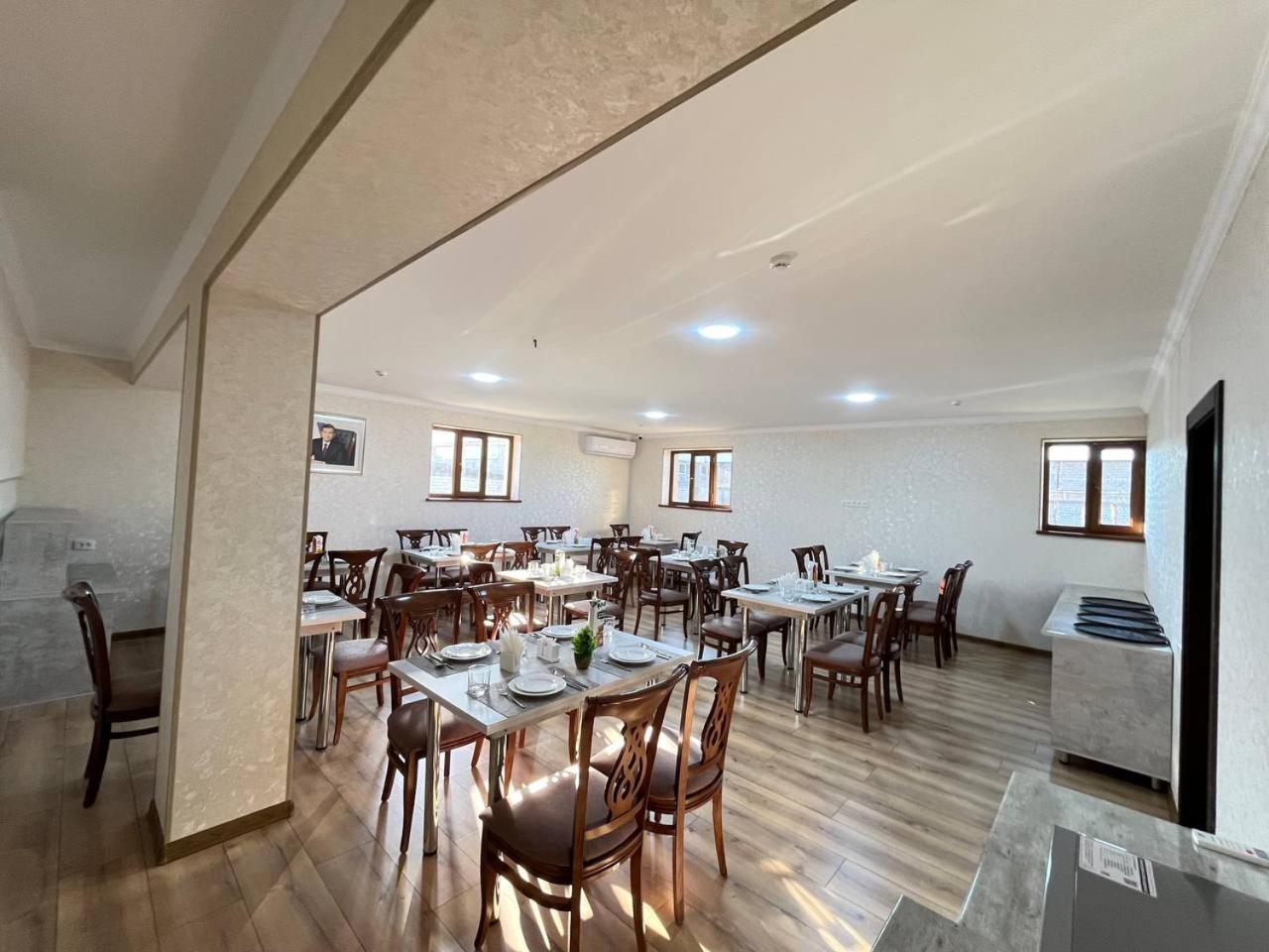 Aks Hotel Tashkent Exterior foto